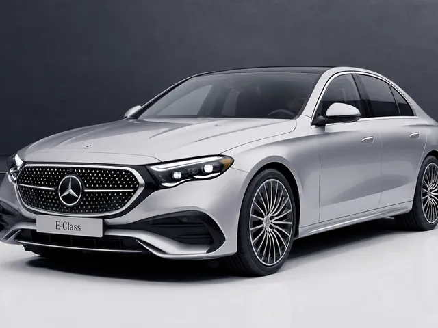 2019 Mercedes Benz Platinum – One Owner