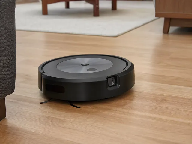 Smart Robot Vacuum Cleaner – Strong Suction & Auto‑Charging – Wi‑Fi Control